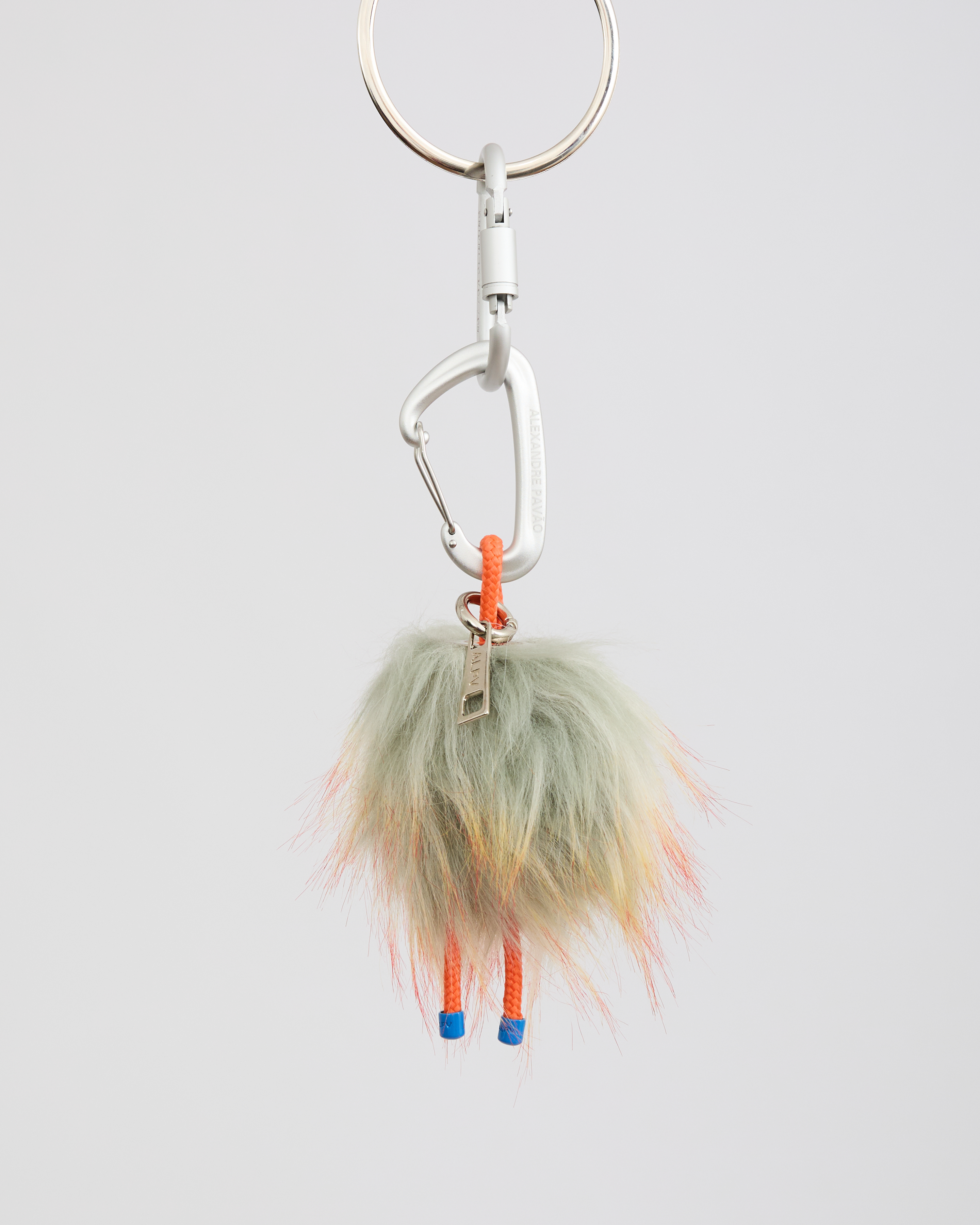 FURRY KEYCHAIN - BEGE