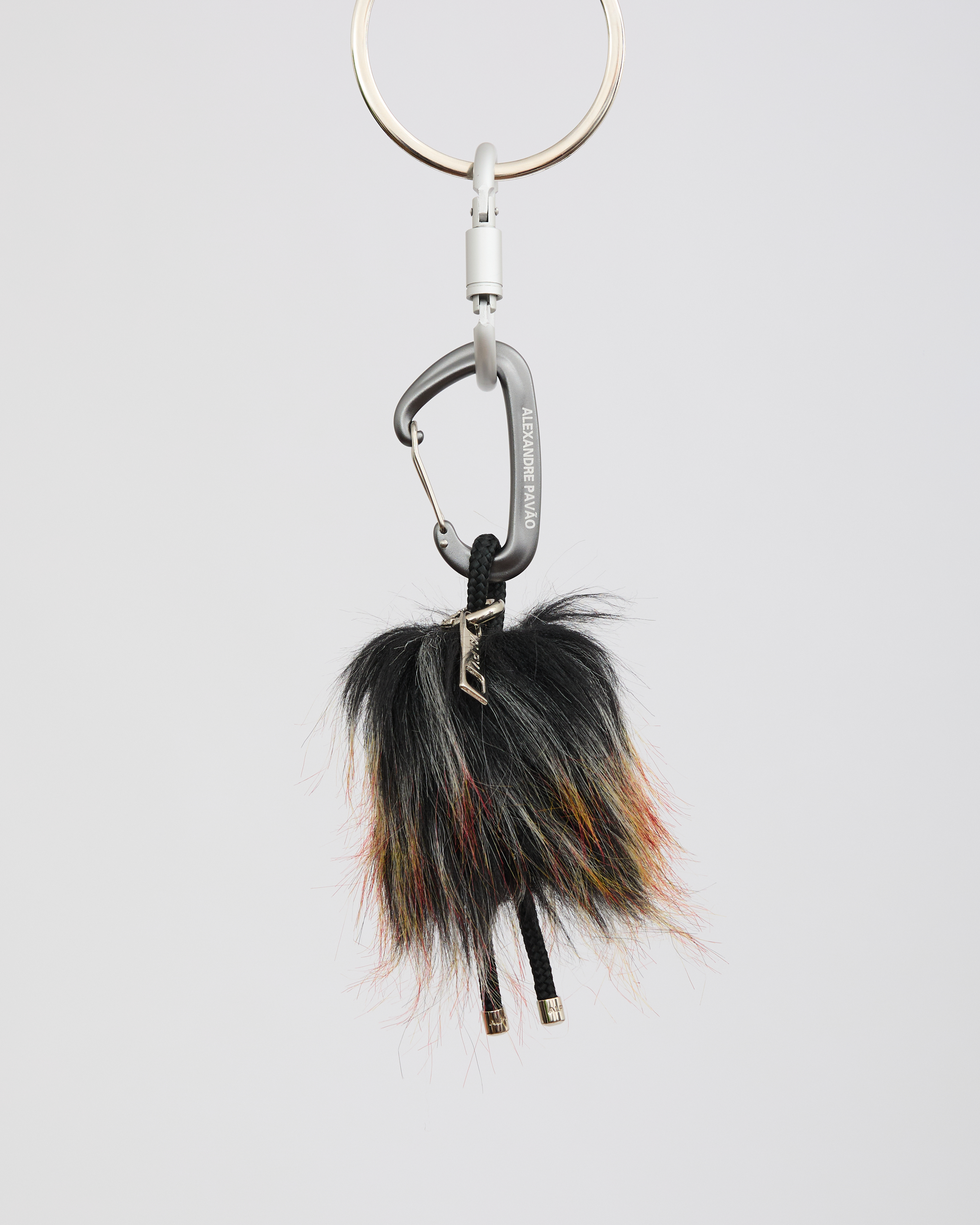 FURRY KEYCHAIN - PRETO