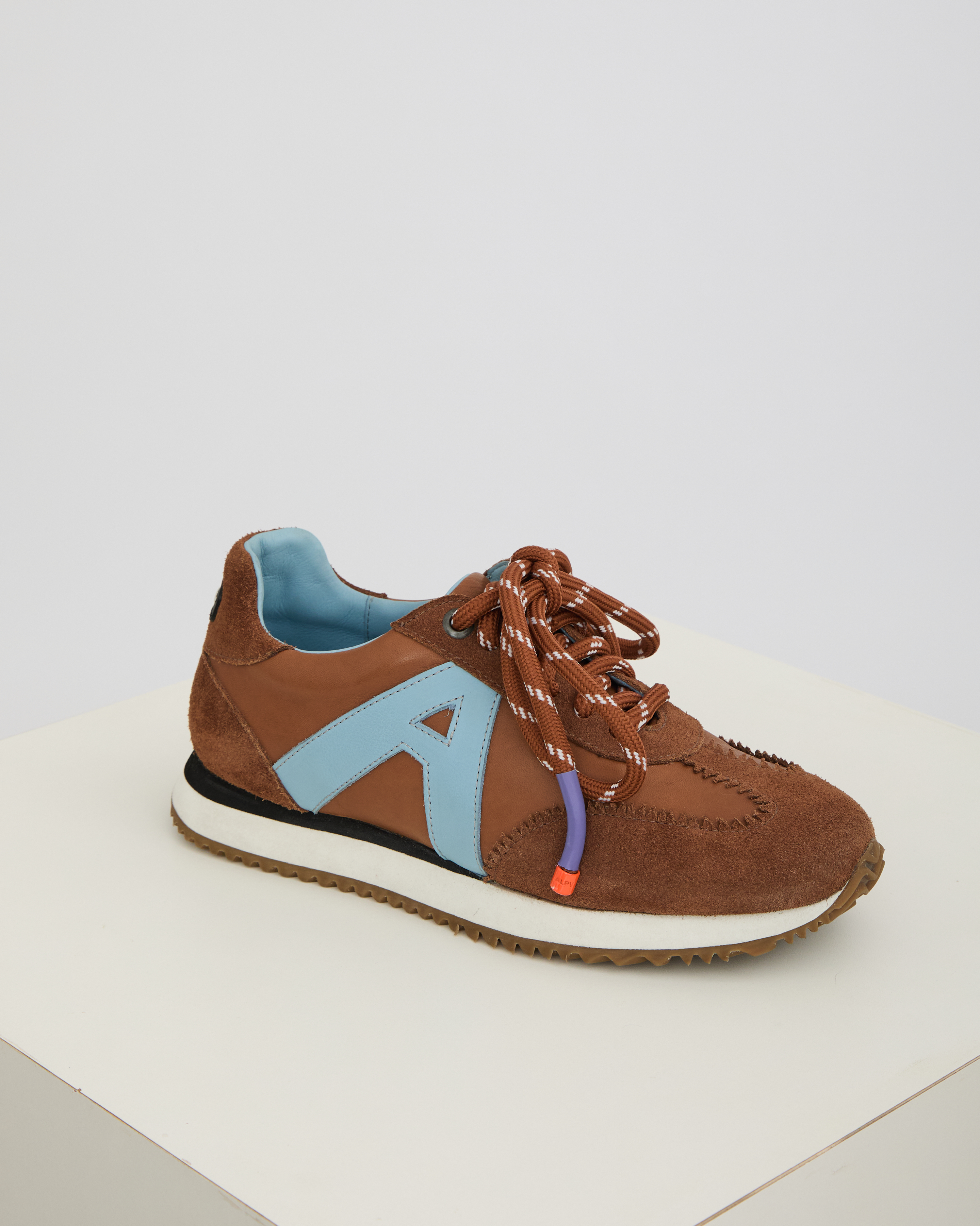 JOSH SNEAKERS - CARAMELO
